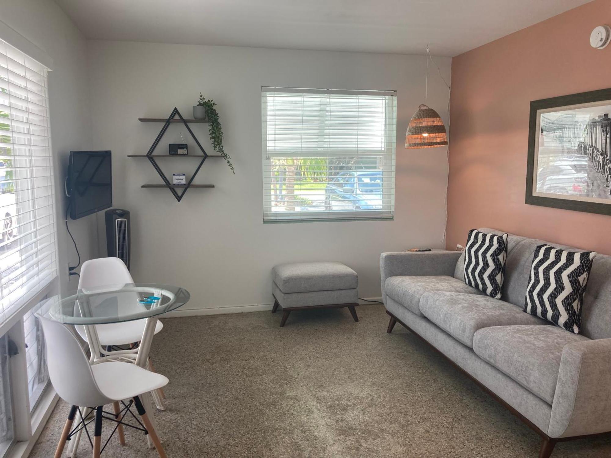 Seaspray Surf Lodge Веро Бийч Екстериор снимка